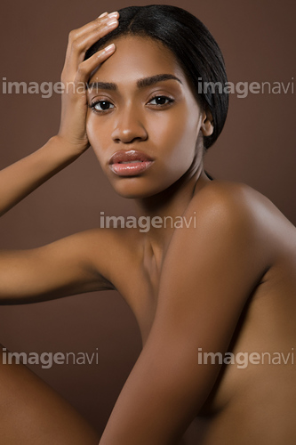 Portrait of a nude woman | imagenavi